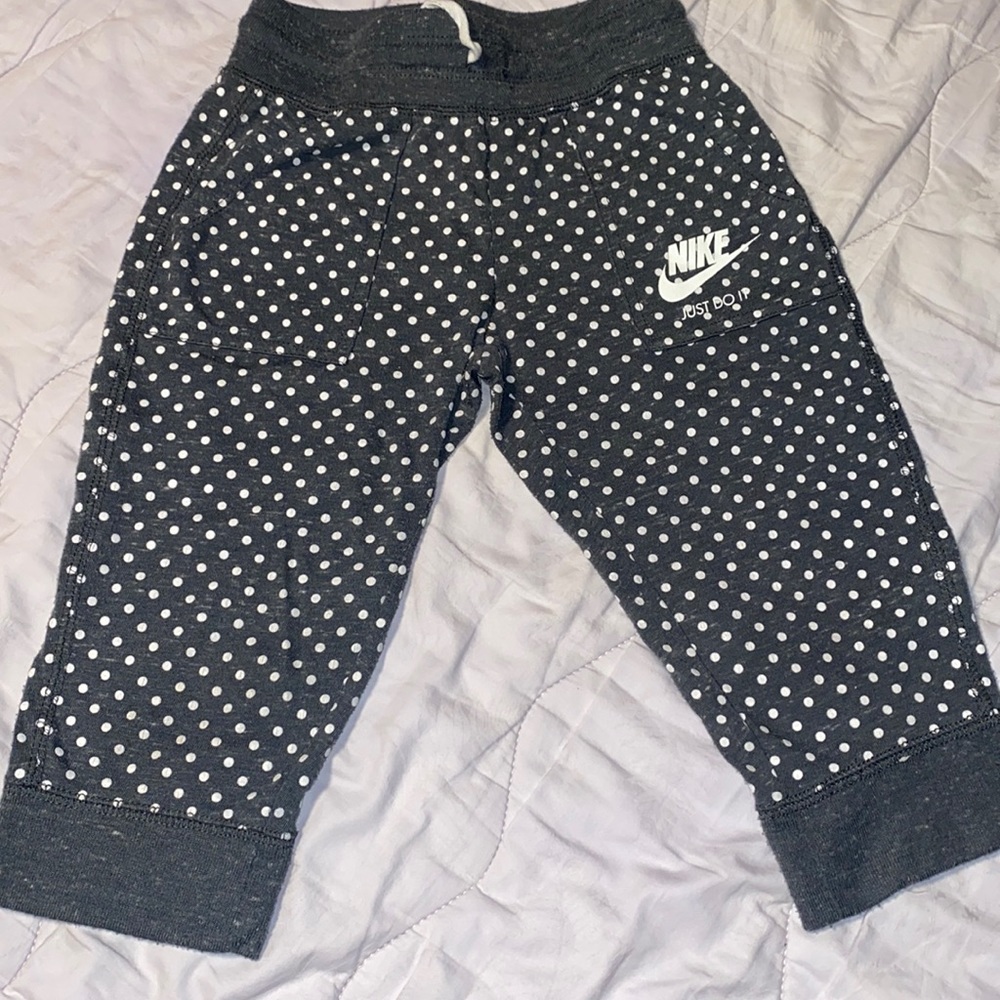 Girls Nike capris